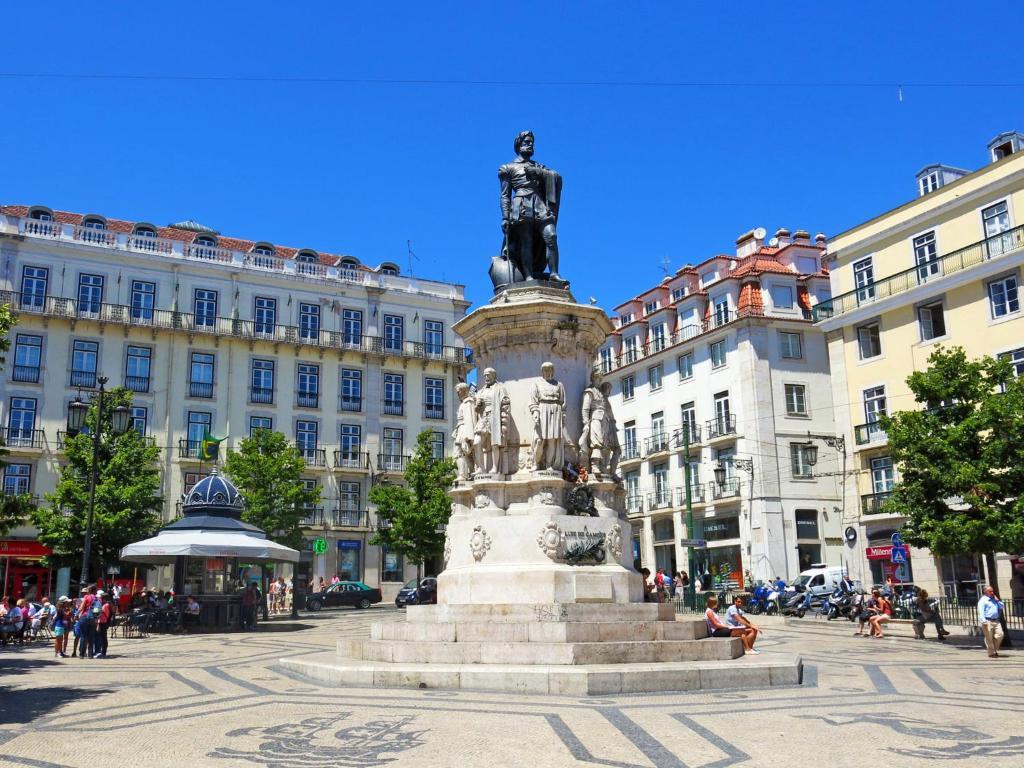 Lisbon Colours Bairro Alto Apartments Exterior photo